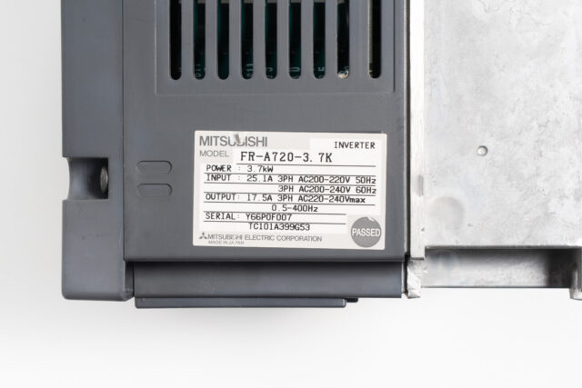 Biến tần Mitsubishi FR-A720-3.7K - Hình ảnh 2