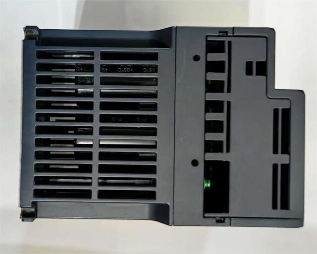 Biến tần Sinee EM730-011G/015P-3B - Hình ảnh 4